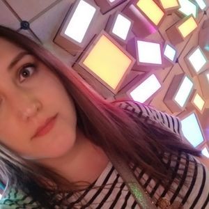 Meet your Posher, Cristina